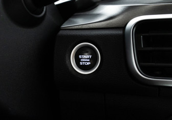 Подержанный автомобиль Geely Coolray 2020 года (18 фото)