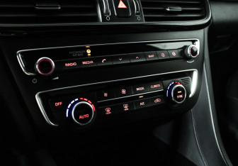 Подержанный автомобиль Kia Optima Sedan 2018 года (18 фото)