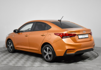 Подержанный автомобиль Hyundai Solaris Sedan 2017 года (7 фото)