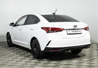 Подержанный автомобиль Hyundai Solaris Sedan 2021 года (7 фото)