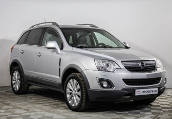 Подержанный автомобиль Opel Antara 2014 года (3 фото)