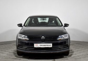 Подержанный автомобиль Volkswagen Jetta Sedan 2015 года (2 фото)