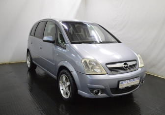 Подержанный автомобиль Opel Meriva 2007 года (3 фото)