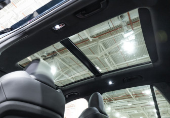 Подержанный автомобиль Geely Monjaro 2024 года (22 фото)