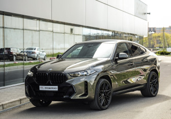 Подержанный автомобиль BMW X6 2023 года (3 фото)