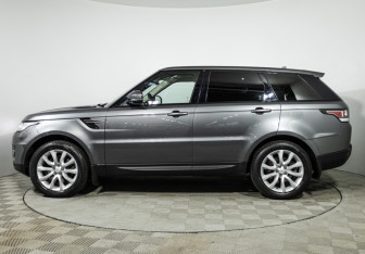 Подержанный автомобиль Land Rover Range Rover Sport 2016 года (8 фото)
