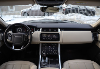 Подержанный автомобиль Land Rover Range Rover Sport 2021 года (11 фото)