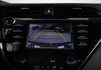 Подержанный автомобиль Toyota Camry Sedan 2021 года (17 фото)