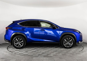 Подержанный автомобиль Lexus NX 2015 года (6 фото)