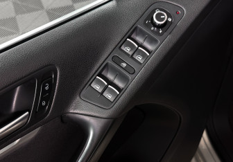Подержанный автомобиль Volkswagen Tiguan 2013 года (10 фото)
