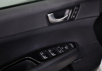 Подержанный автомобиль Kia Optima Sedan 2017 года (23 фото)