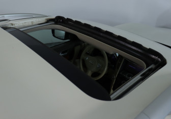 Подержанный автомобиль Infiniti QX70 2013 года (26 фото)
