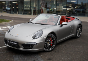 Подержанный автомобиль Porsche 911 Convertible 2013 года (7 фото)