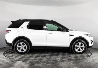 Подержанный автомобиль Land Rover Discovery Sport 2018 года (4 фото)
