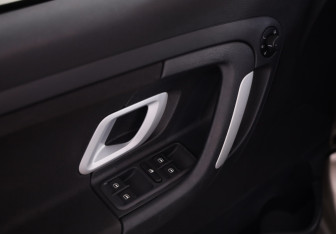 Подержанный автомобиль Skoda Roomster 2008 года (16 фото)