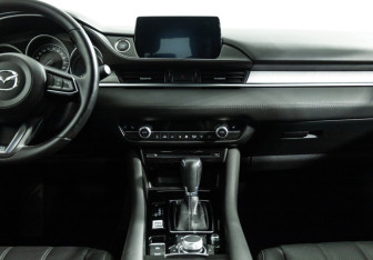 Подержанный автомобиль Mazda 6 Sedan 2020 года (14 фото)