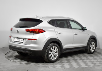 Подержанный автомобиль Hyundai Tucson 2019 года (5 фото)