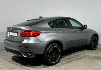 Подержанный автомобиль BMW X6 2013 года (4 фото)