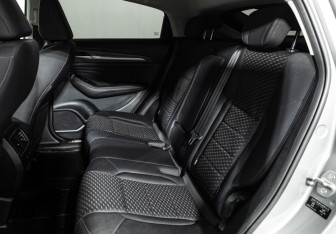 Подержанный автомобиль Haval F7x 2021 года (10 фото)