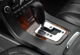 Подержанный автомобиль Volvo XC70 2008 года (10 фото)