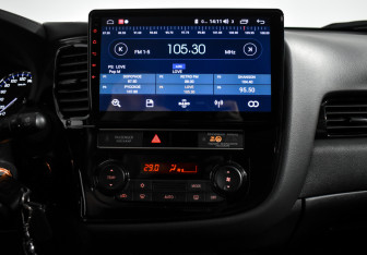 Подержанный автомобиль Mitsubishi Outlander 2019 года (16 фото)