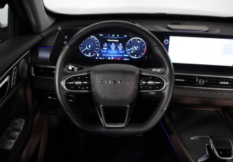 Подержанный автомобиль Chery Tiggo 8 Pro Max 2024 года (10 фото)