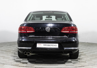 Подержанный автомобиль Volkswagen Passat Sedan 2011 года (6 фото)