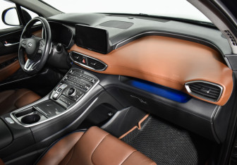Подержанный автомобиль Hyundai Santa Fe 2021 года (12 фото)