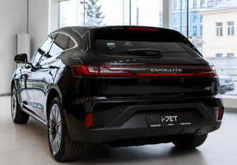 Новый Evolute i-JET 2025 (5 фото)