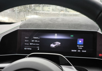 Подержанный автомобиль Zeekr 001 2023 года (23 фото)