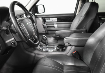 Подержанный автомобиль Land Rover Discovery 2010 года (10 фото)