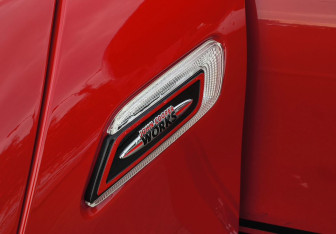 Подержанный автомобиль MINI Clubman Wagon 2022 года (11 фото)