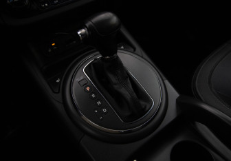 Подержанный автомобиль Kia Sportage 2011 года (14 фото)