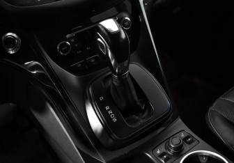 Подержанный автомобиль Ford Kuga 2014 года (11 фото)