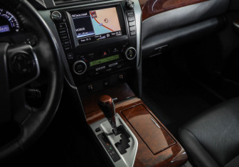 Подержанный автомобиль Toyota Camry Sedan 2013 года (22 фото)