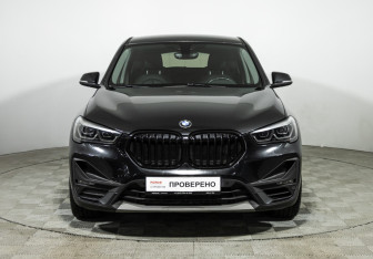 Подержанный автомобиль BMW X1 2021 года (2 фото)