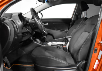 Подержанный автомобиль Kia Sportage 2014 года (10 фото)