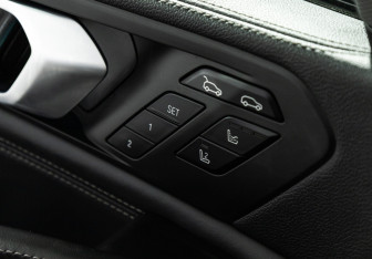 Подержанный автомобиль BMW X6 2020 года (17 фото)