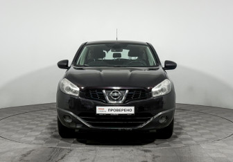 Подержанный автомобиль Nissan Qashqai 2010 года (2 фото)