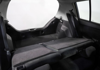 Подержанный автомобиль Nissan Tiida Hatchback 2011 года (21 фото)