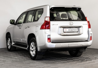 Подержанный автомобиль Lexus GX 2010 года (7 фото)