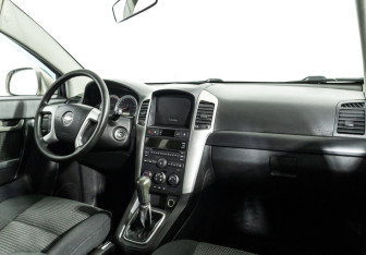 Подержанный автомобиль Chevrolet Captiva 2008 года (9 фото)