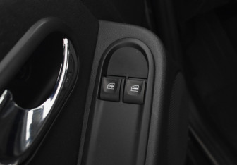 Подержанный автомобиль Renault Duster 2018 года (16 фото)