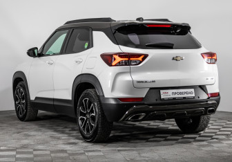 Подержанный автомобиль Chevrolet TrailBlazer 2020 года (8 фото)