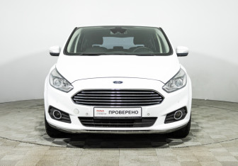 Подержанный автомобиль Ford S-MAX 2018 года (2 фото)
