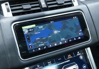 Подержанный автомобиль Land Rover Range Rover Sport 2019 года (20 фото)