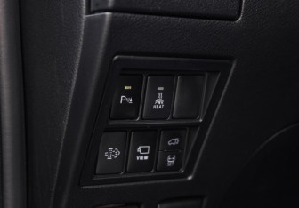Подержанный автомобиль Toyota Fortuner 2021 года (25 фото)
