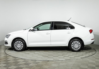 Подержанный автомобиль Skoda Rapid Liftback 2020 года (8 фото)
