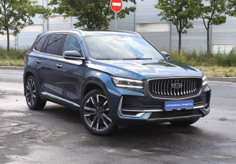 Подержанный автомобиль Geely Monjaro 2024 года (26 фото)