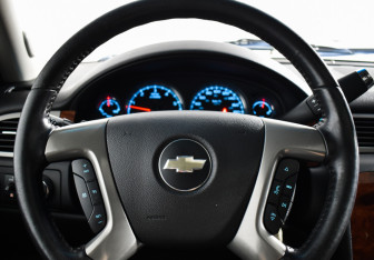 Подержанный автомобиль Chevrolet Tahoe 2013 года (16 фото)